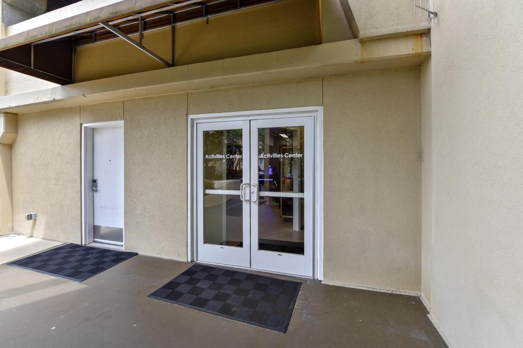 Emerald Beach #1330 By Book That Condo Panama City Beach Exterior photo